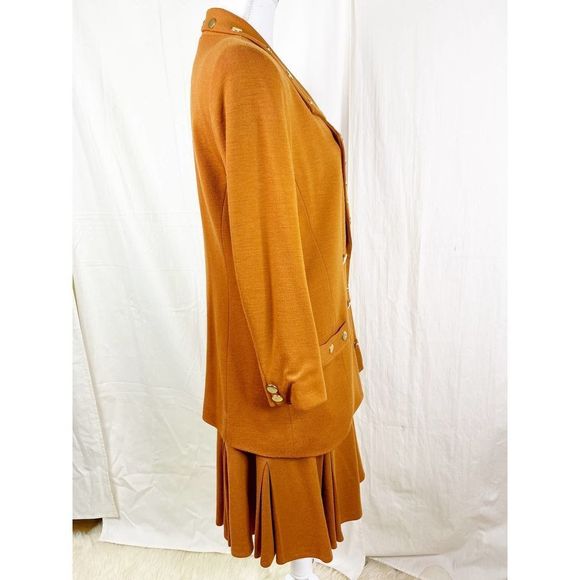 Vintage 1980's Lillie Rubin Studded Wool Knit Skirt and Blazer Suit - Picture 9 of 10